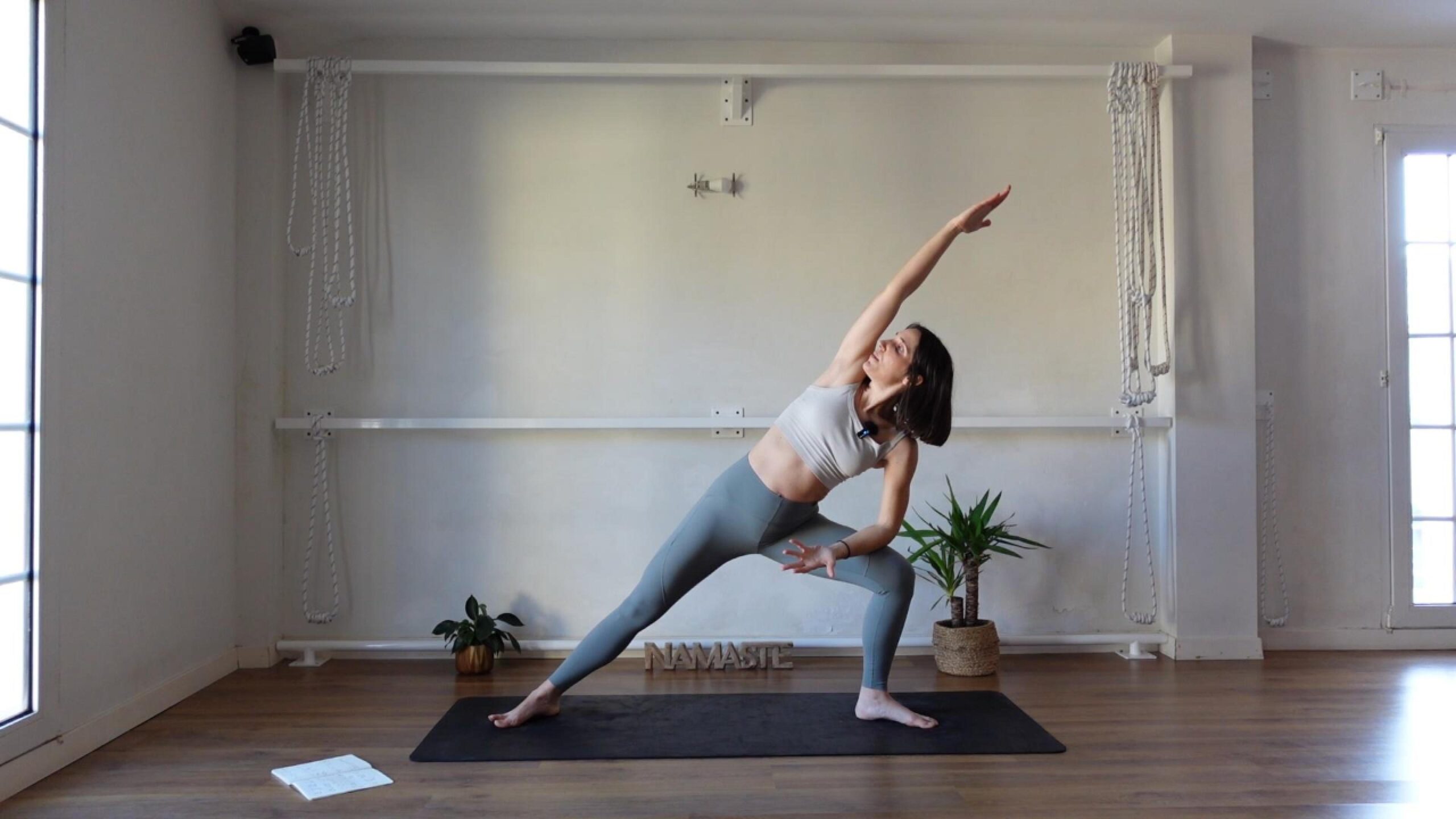 utthita parsvakonasana
